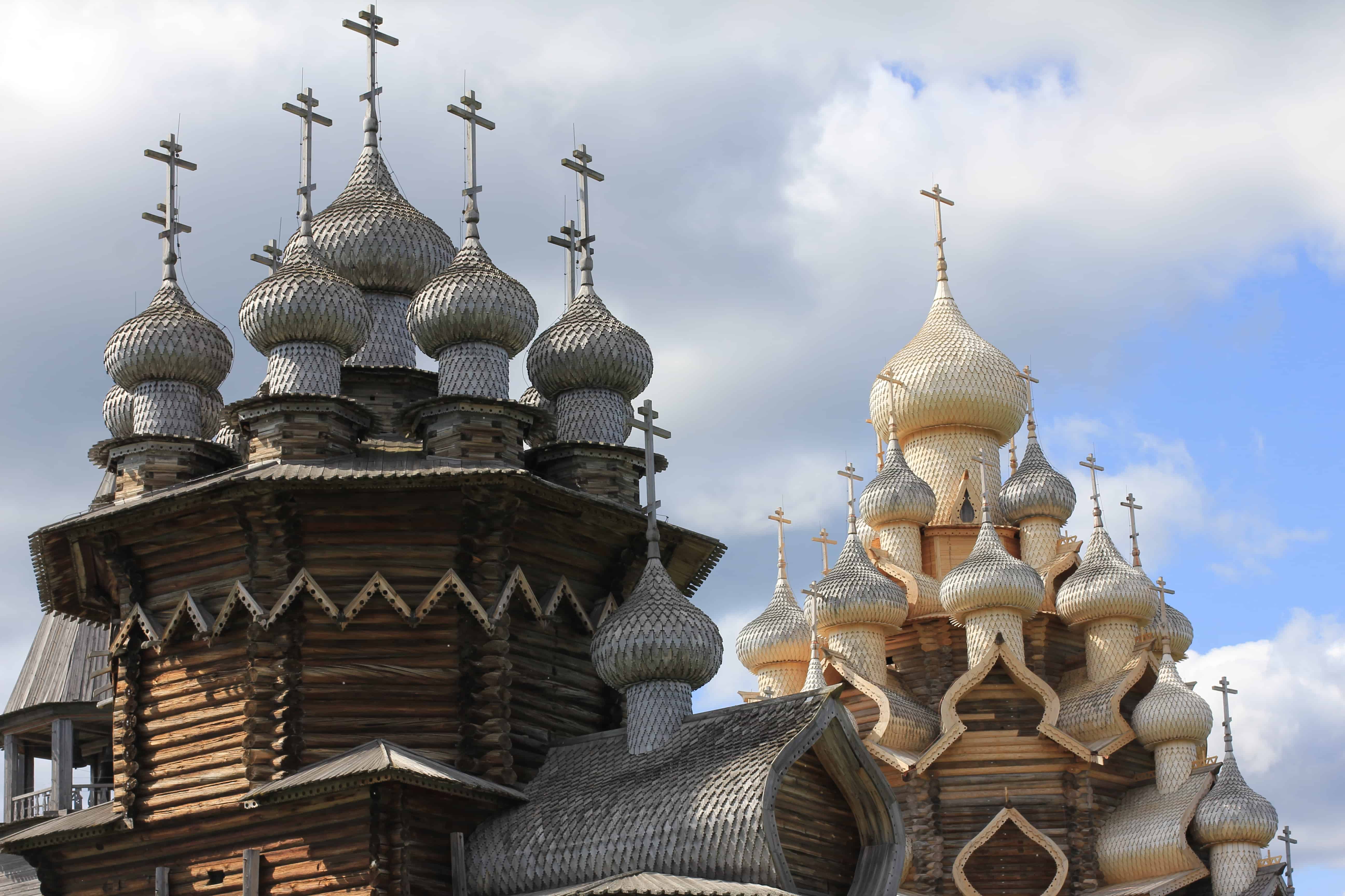Круизы на Кижи: путешествие к сердцу северного зодчества