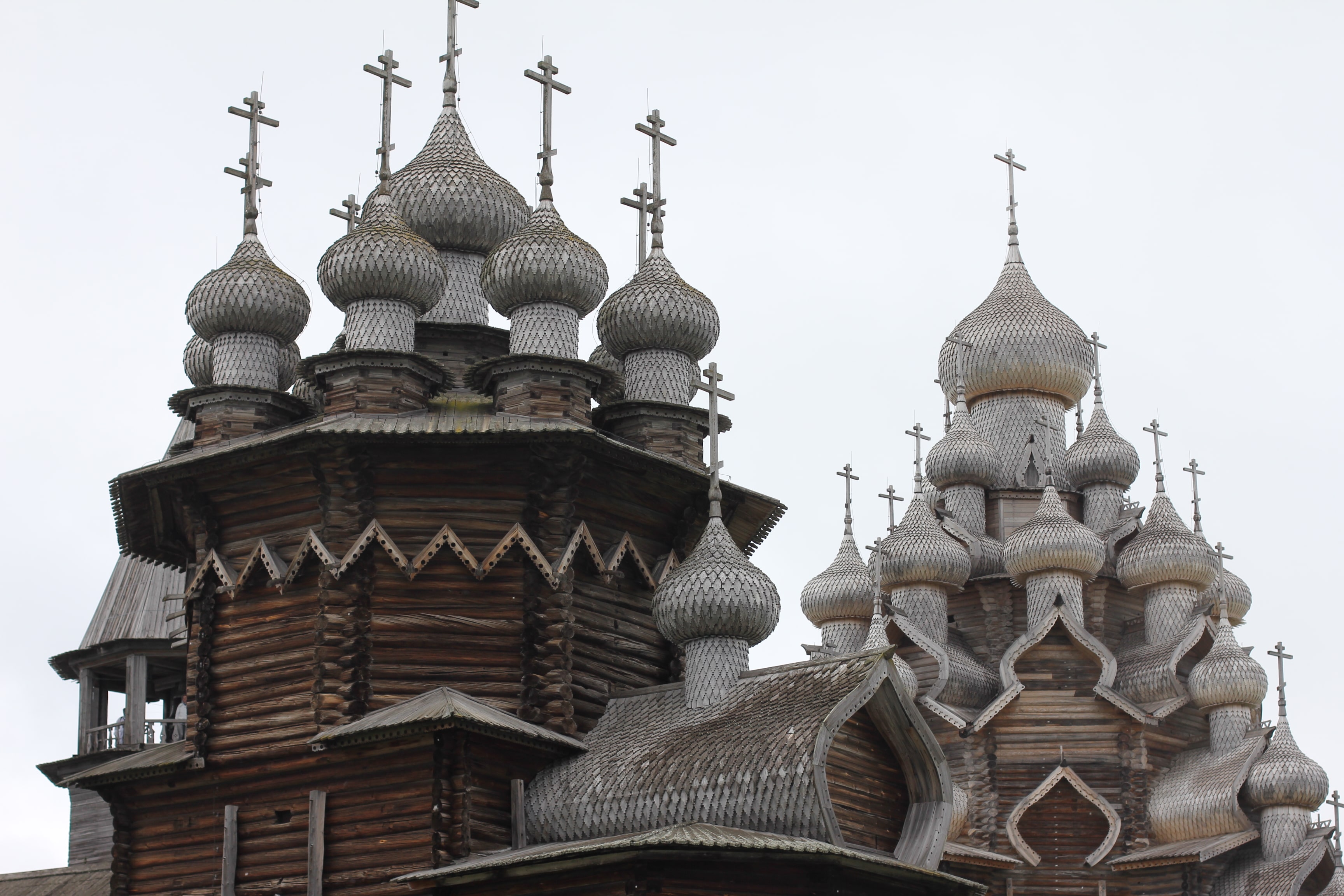 Круизы на Кижи: путешествие к сердцу северного зодчества